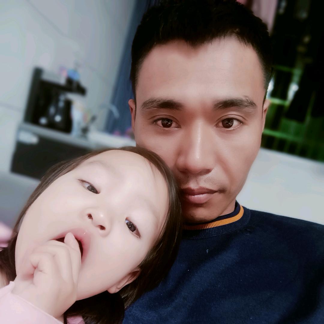 牙哥“户外寻蜂”