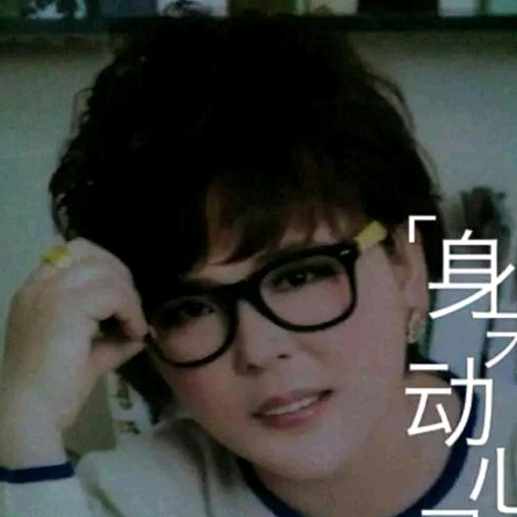 小乐乐和奶奶。