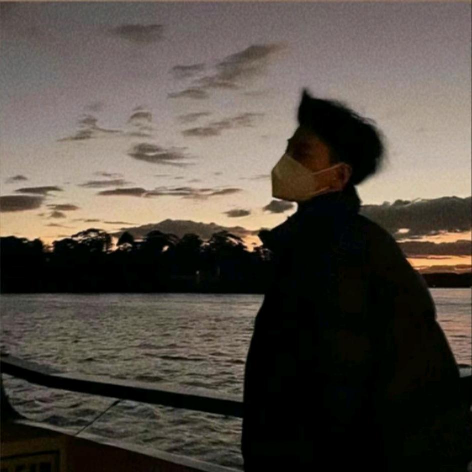 M── 展开 999条回复 ⌵