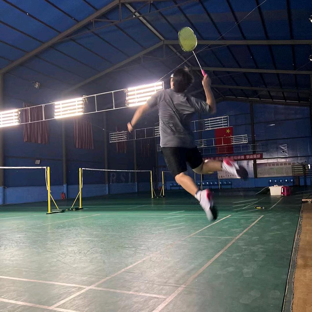 羽毛球老李🏸