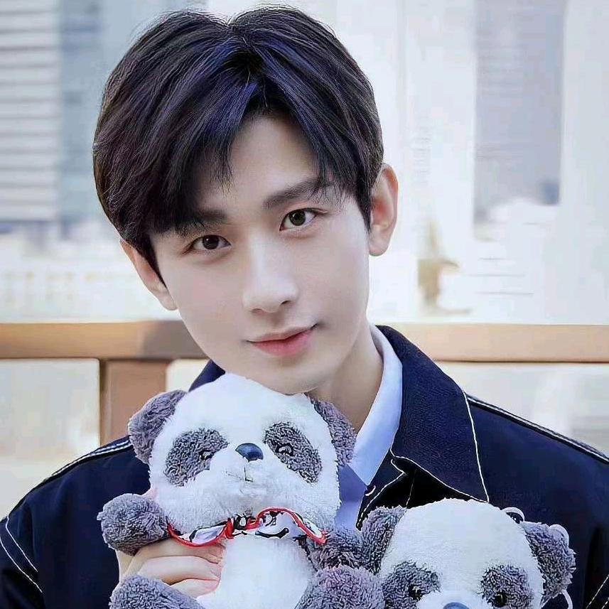 叫我清清吖😘