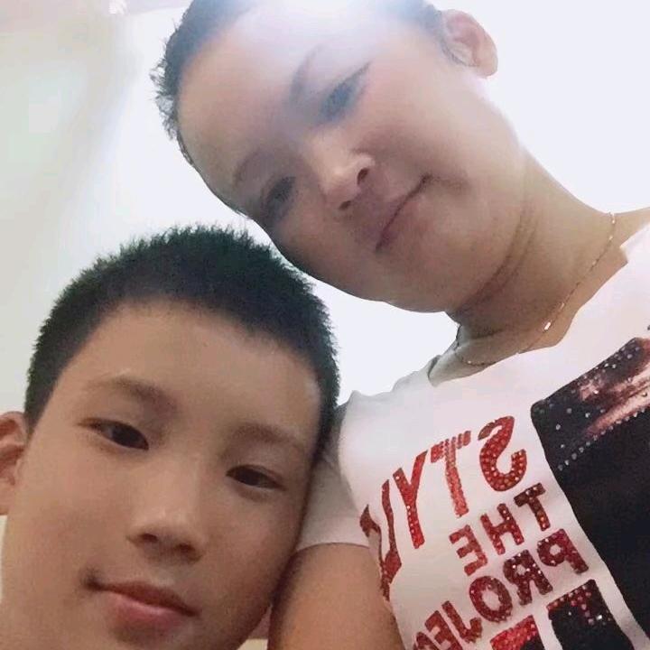 小灰灰、小红红妈妈