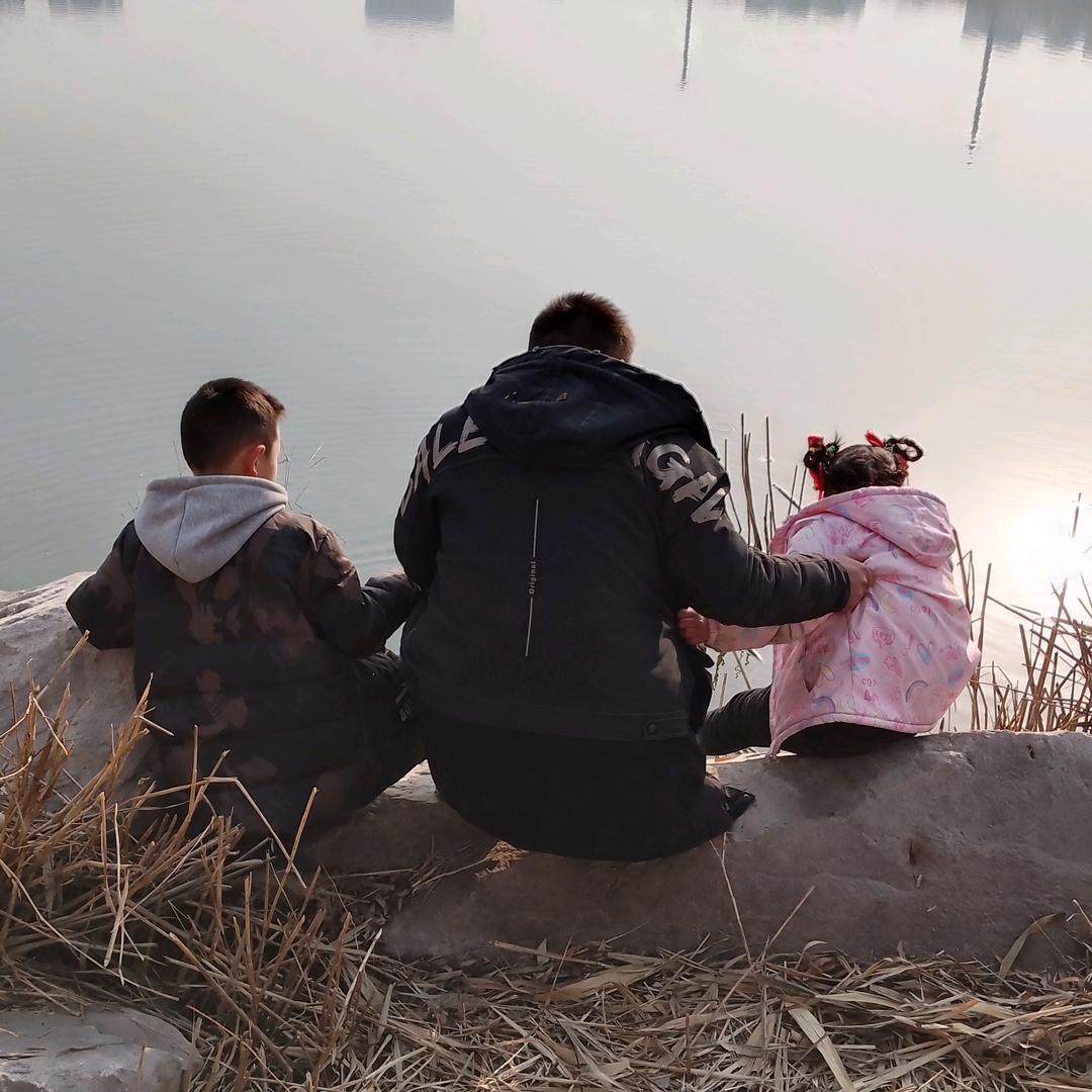 臭臭是个好哥哥