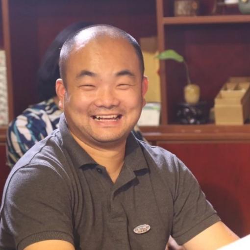 李博是个导演