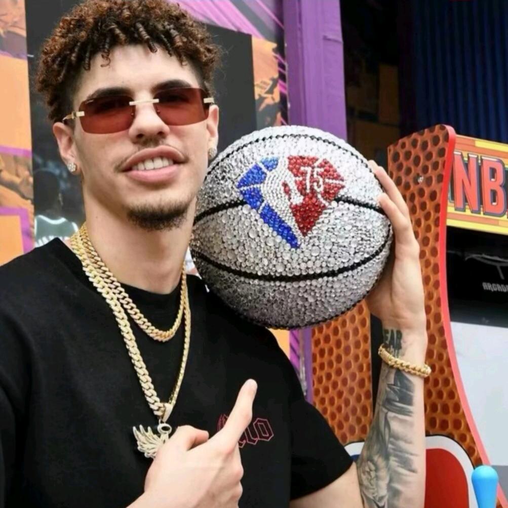 天霖团队-乐天（校园经济提供创业服务）