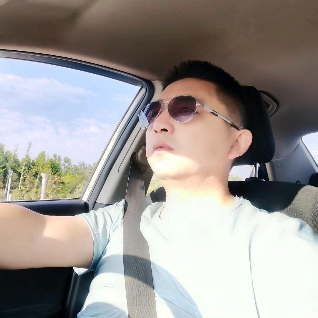 奋斗中的一滴水（射阳倪金龙）