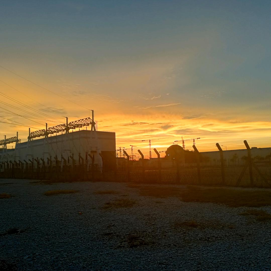 不会喝酒的小王