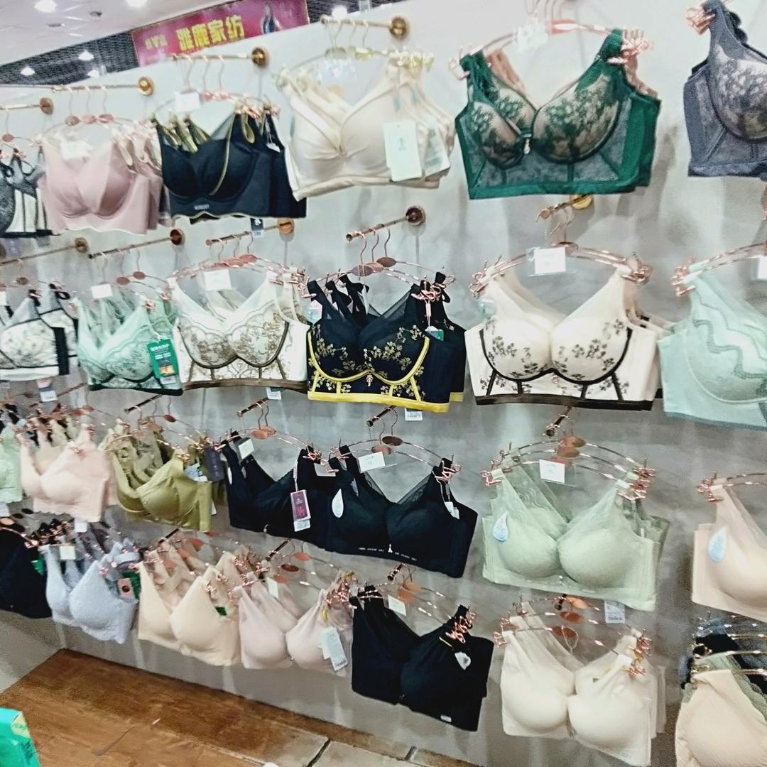 永德利二楼针织店68号