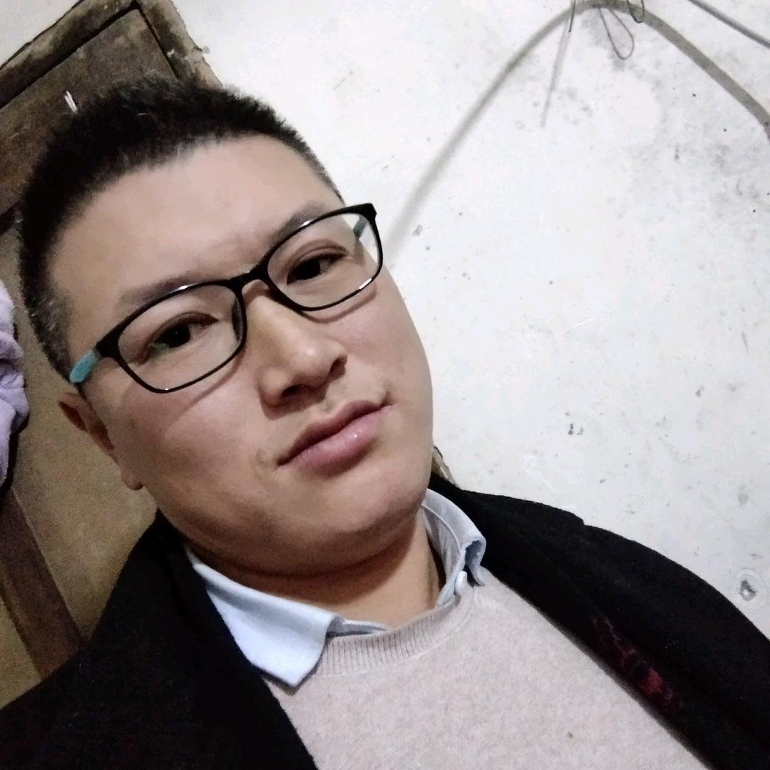 华
