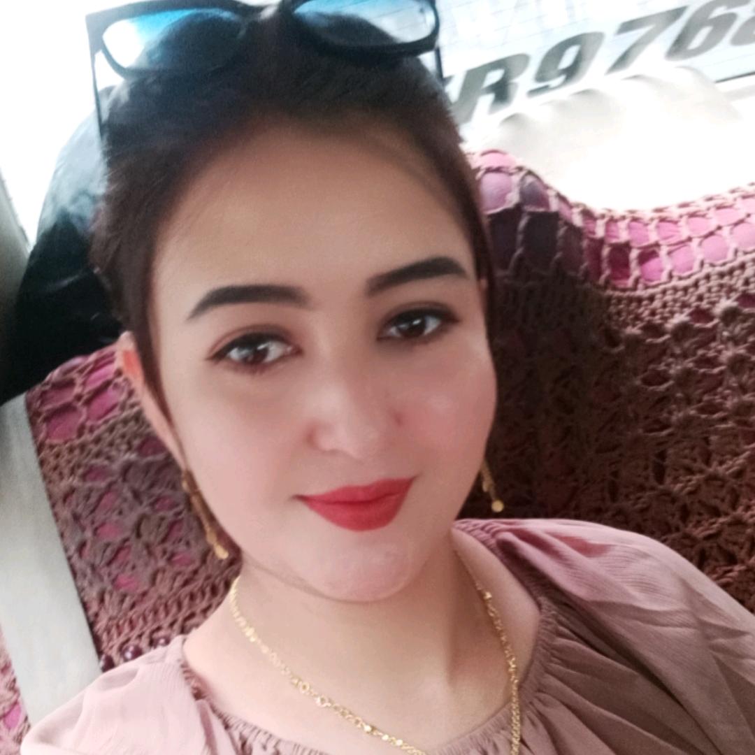 粉红色花服装店