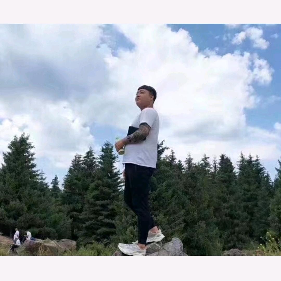 虎啸啸.