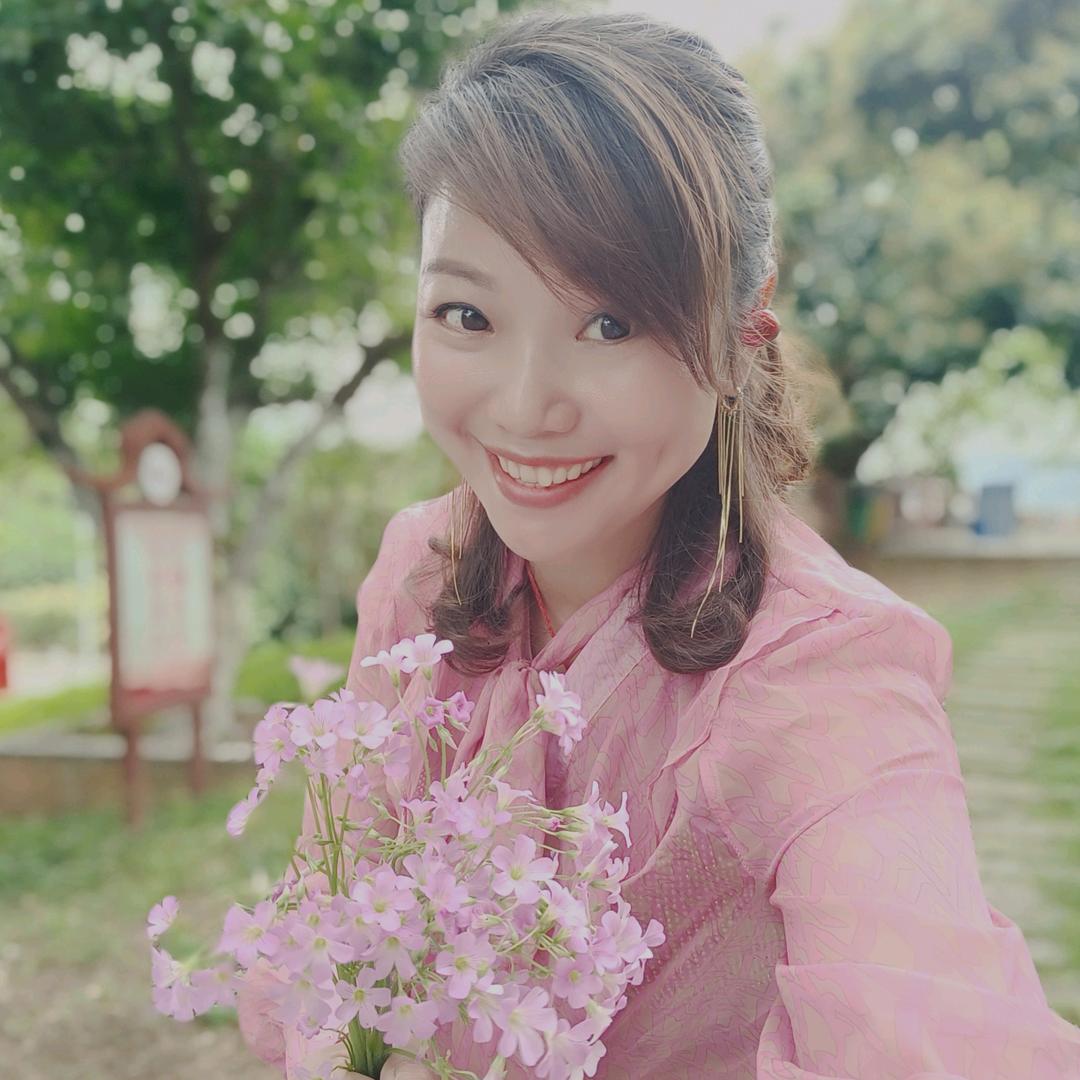 贺州瑶族妹子😃😃