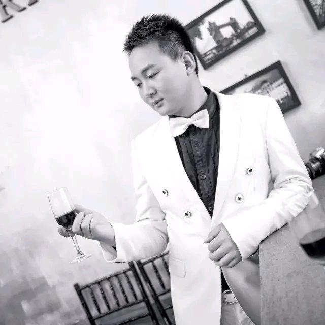 佟
