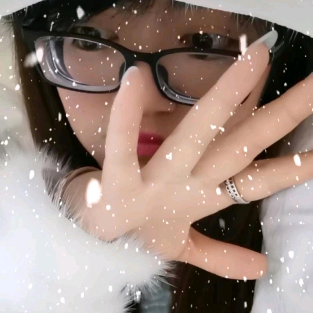 一笑嫣然