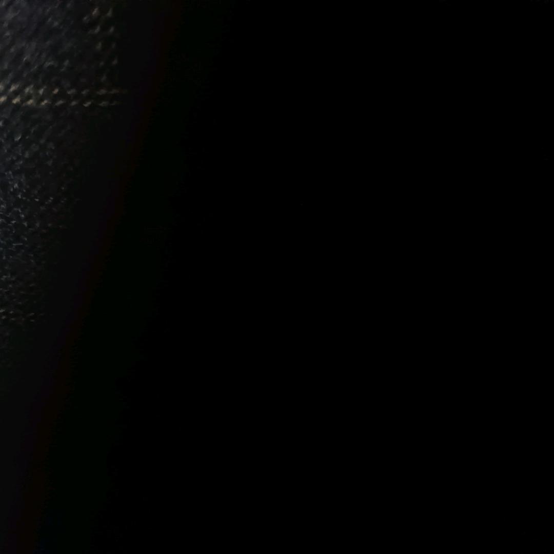 够黑
