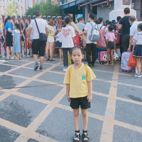 周平挖机67年4月19