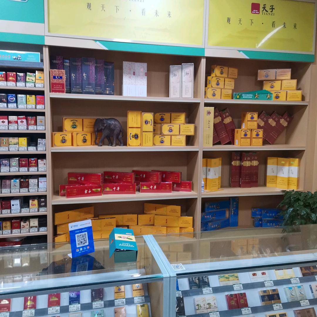 镜子里的自己