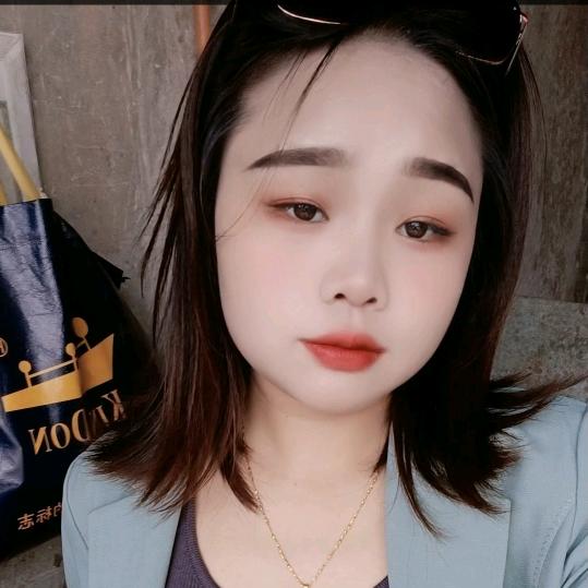 废旧回收小姐姐