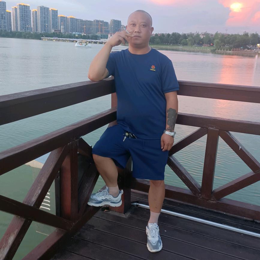 龙哥叉车出租