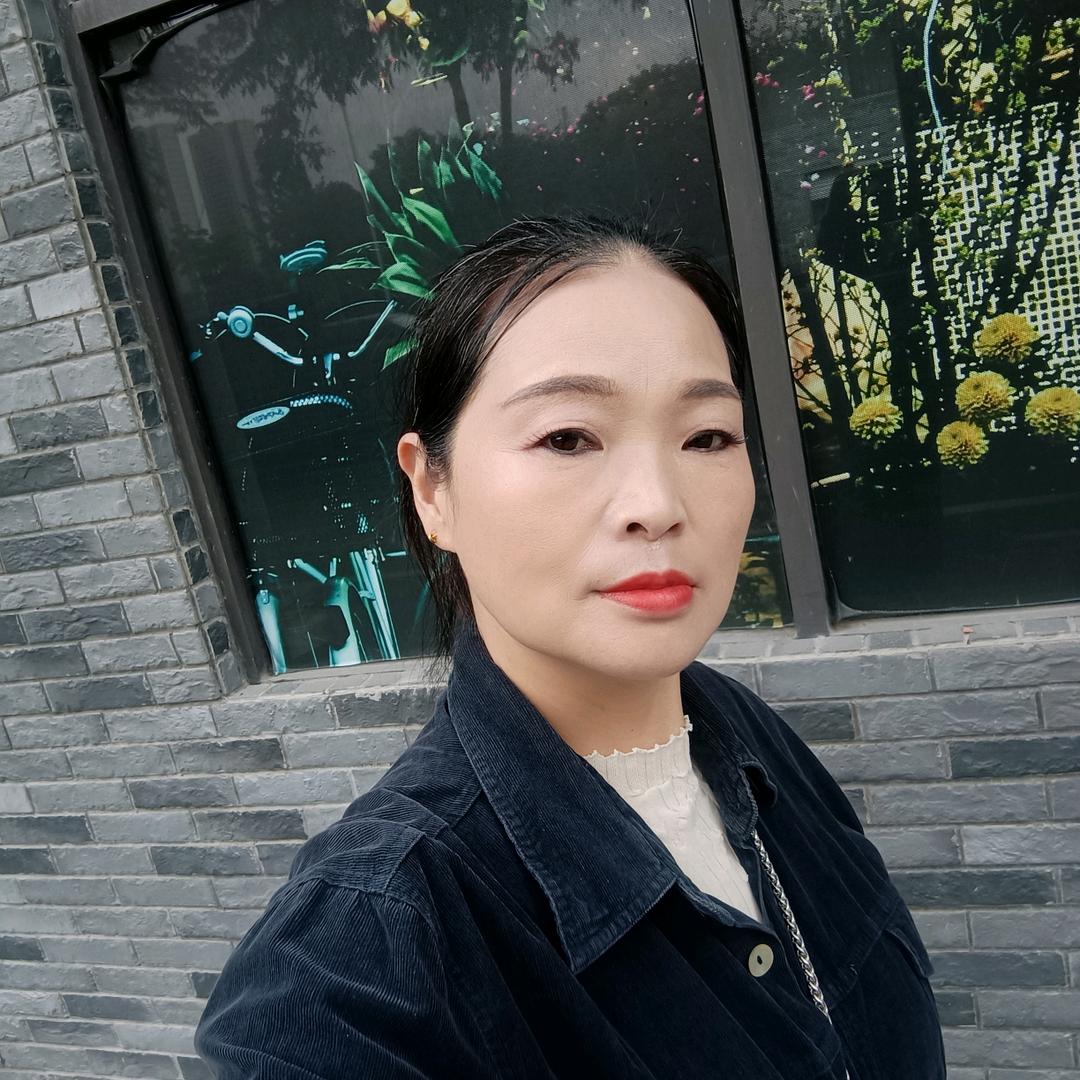 吕小小（）好物（）