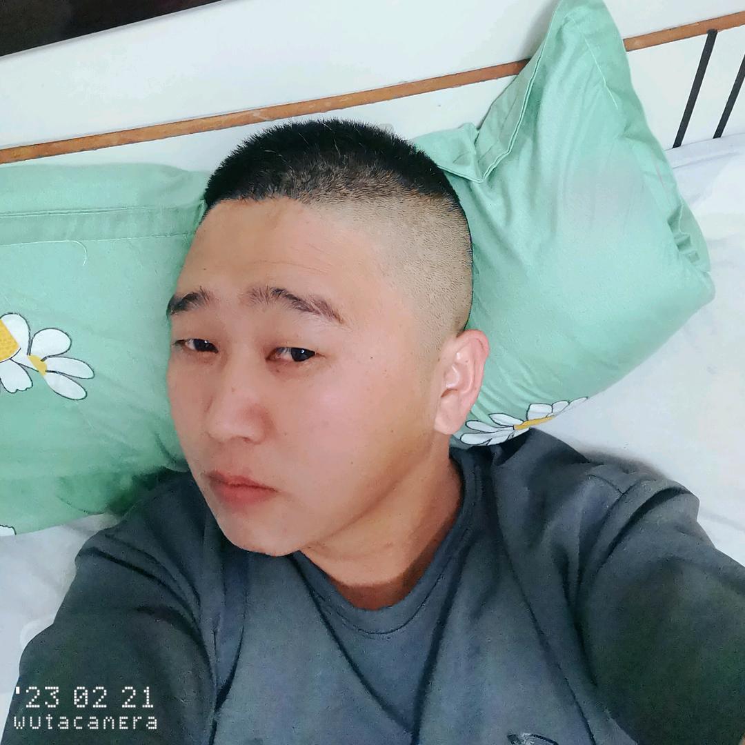 小姚歌，，，开半挂