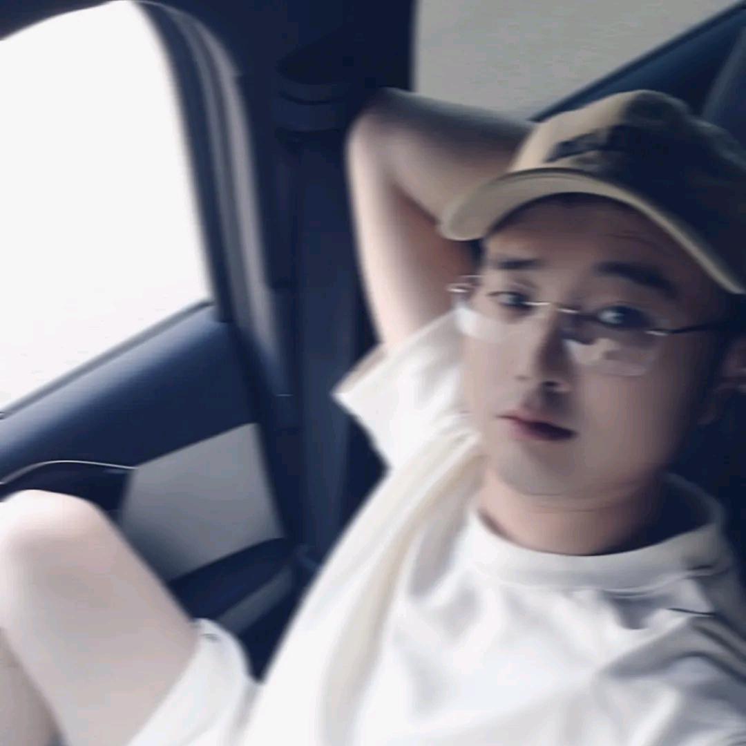 路口的号码牌