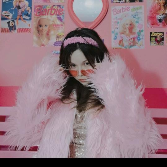 蹦哒的凯莉子（户外）