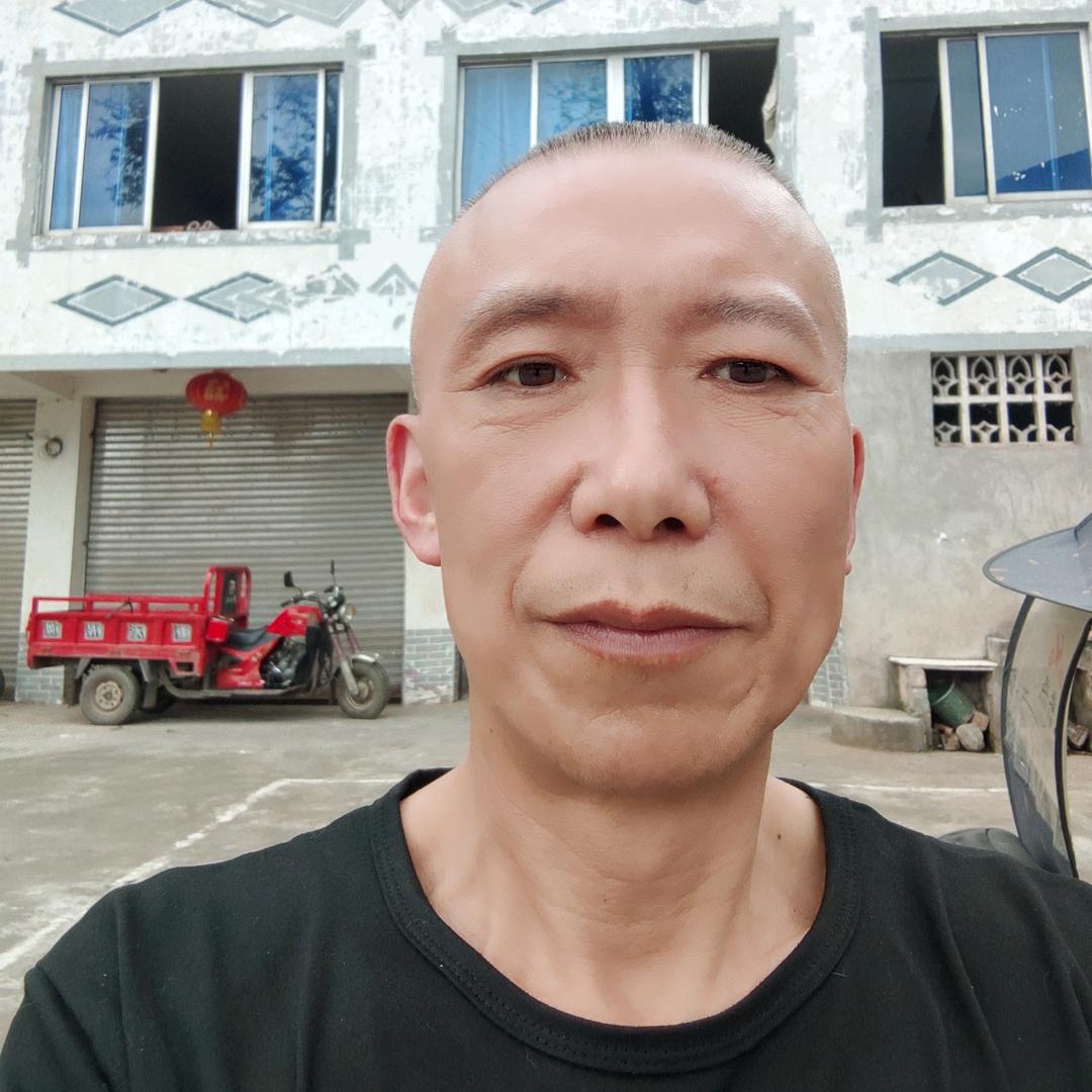 魏大富