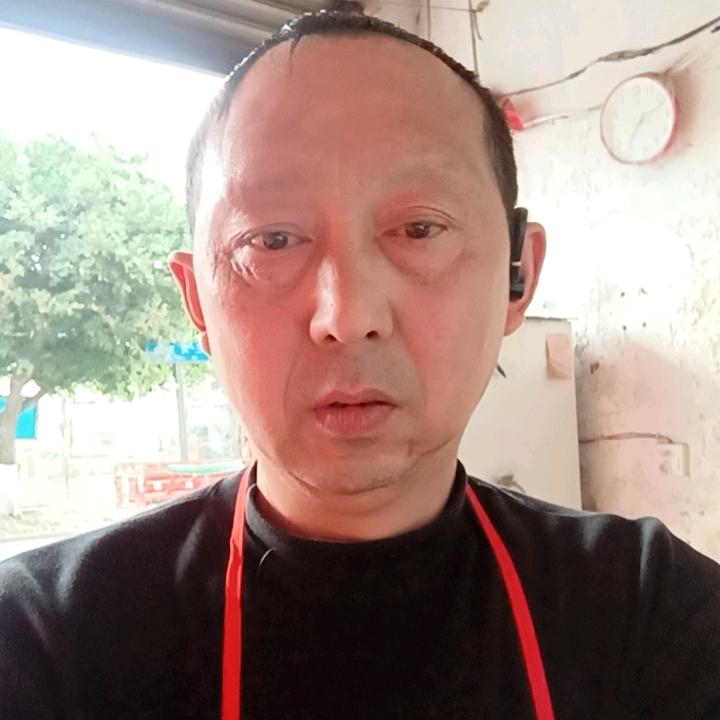 彬哥。