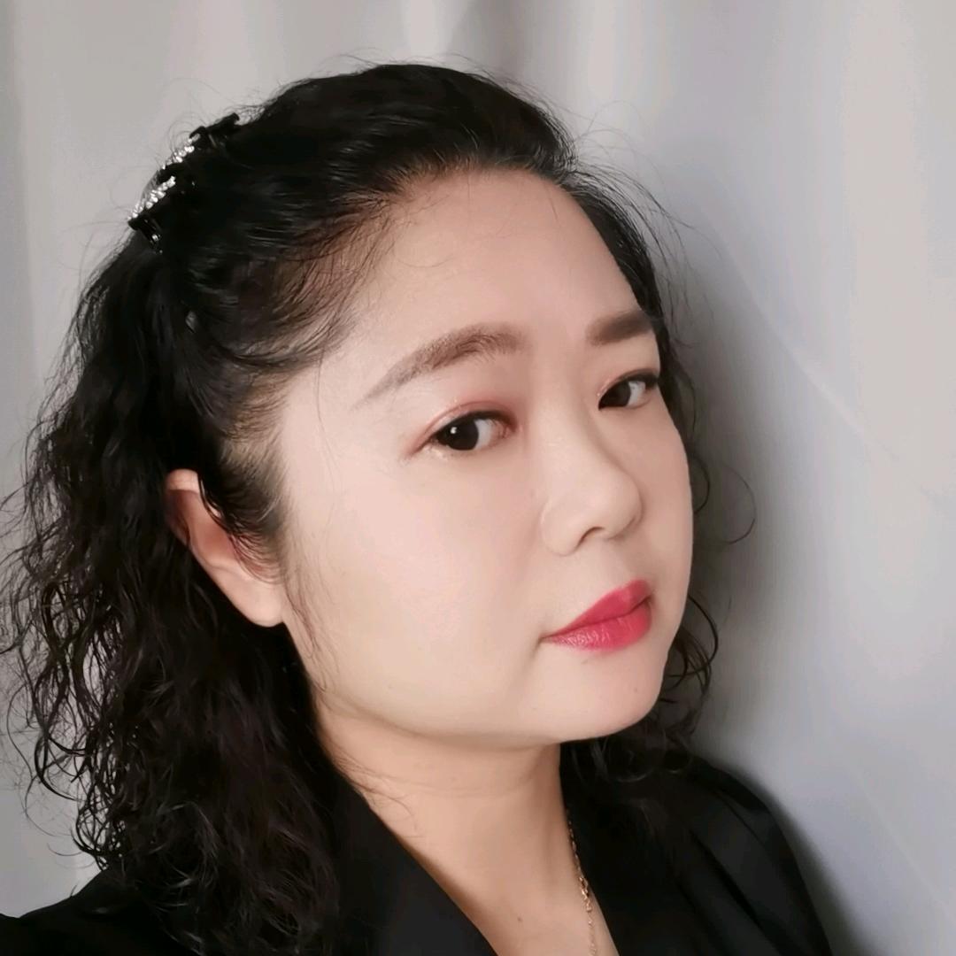 富安居芝华仕头等舱-容姐