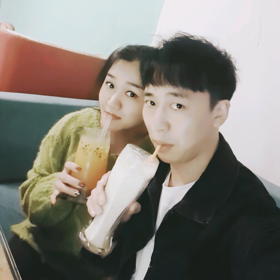 左手💋