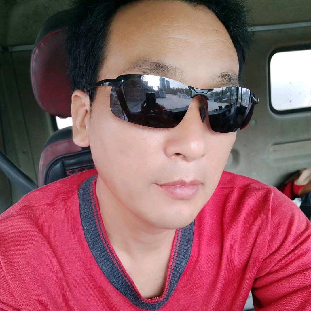 姓高高兴（一薪一亿）