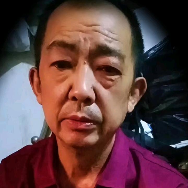 胡启文