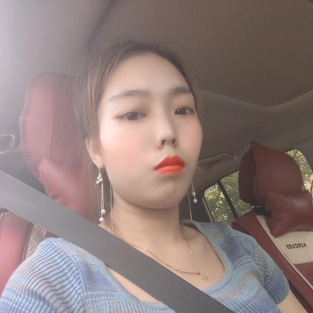 🦋ℒᎭℯ⃝傻💞丫头࿐