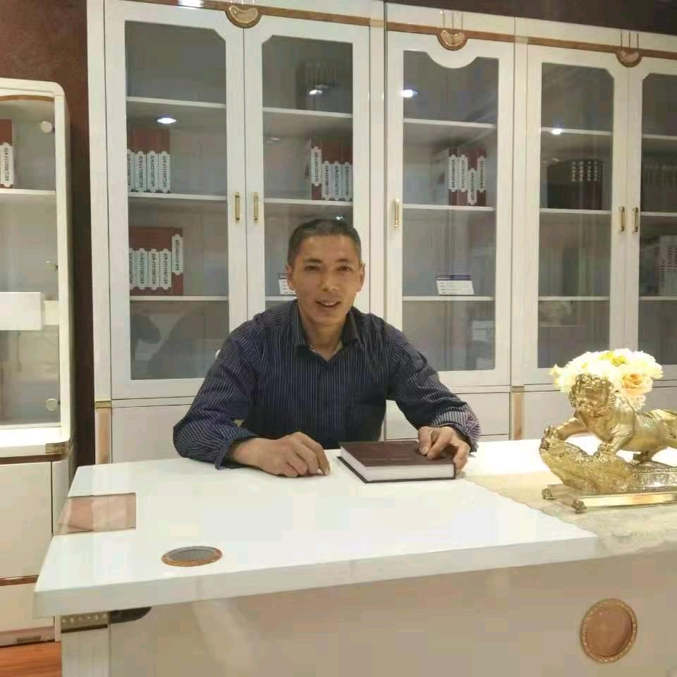 华亭双虎家私冯老爷子