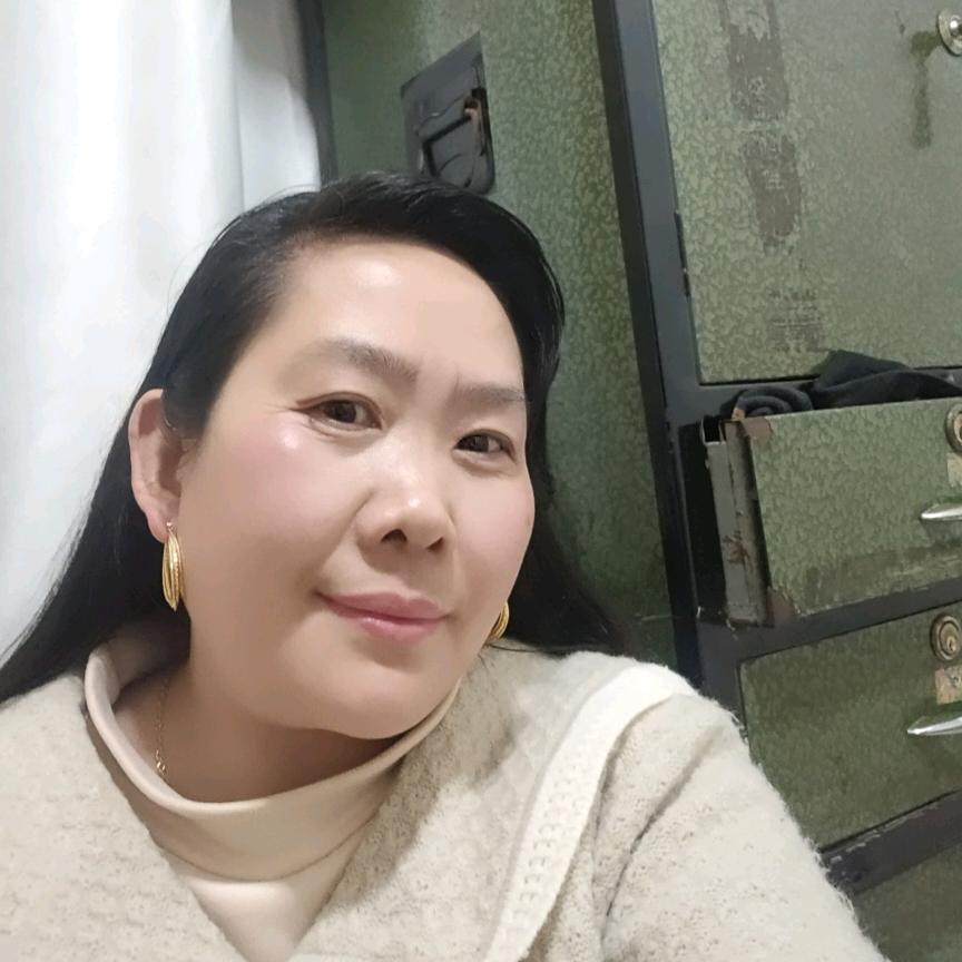 王丽（晚9：00开播）