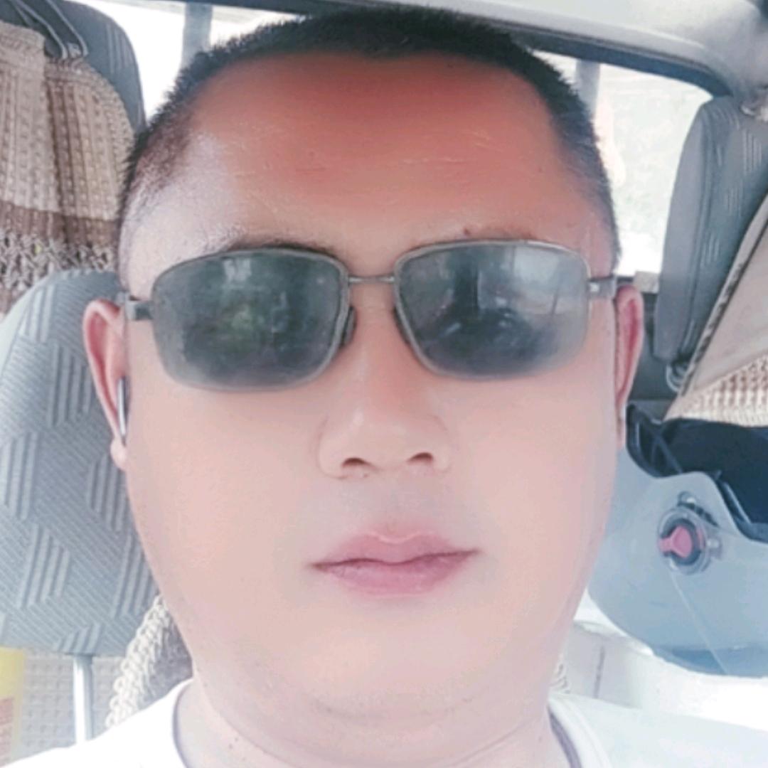 除了坚强，别无选择。