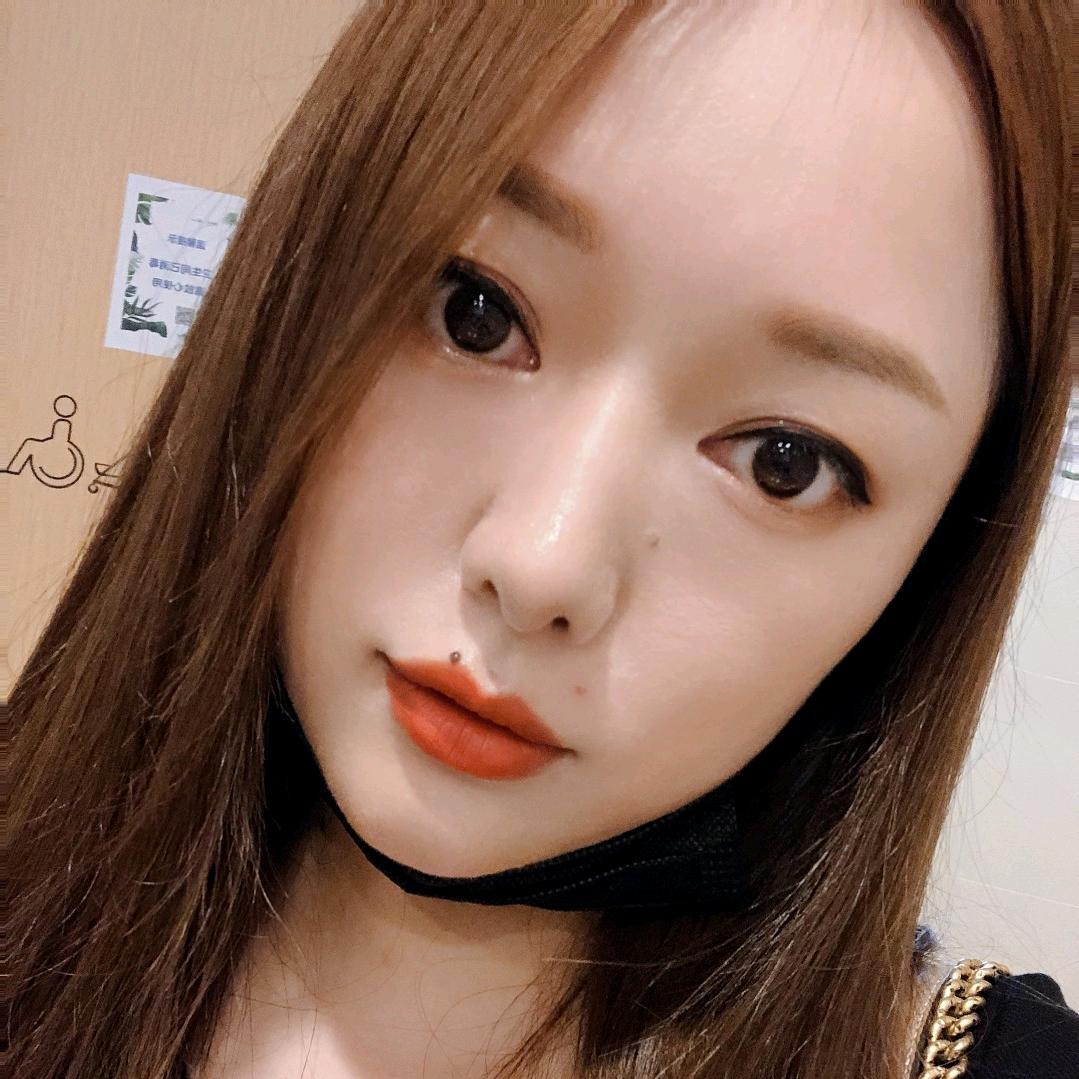 成都百年灵🔥Abby
