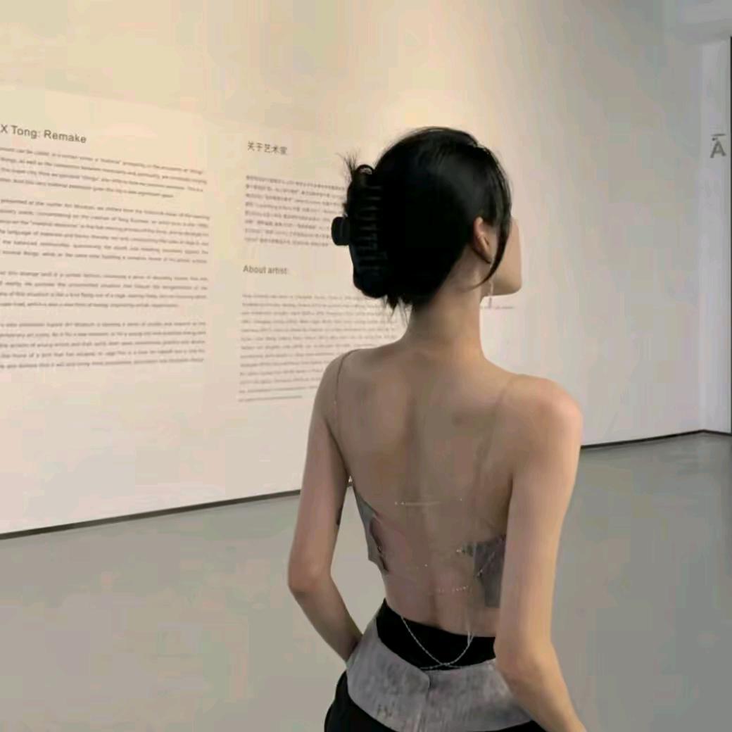 九 月
