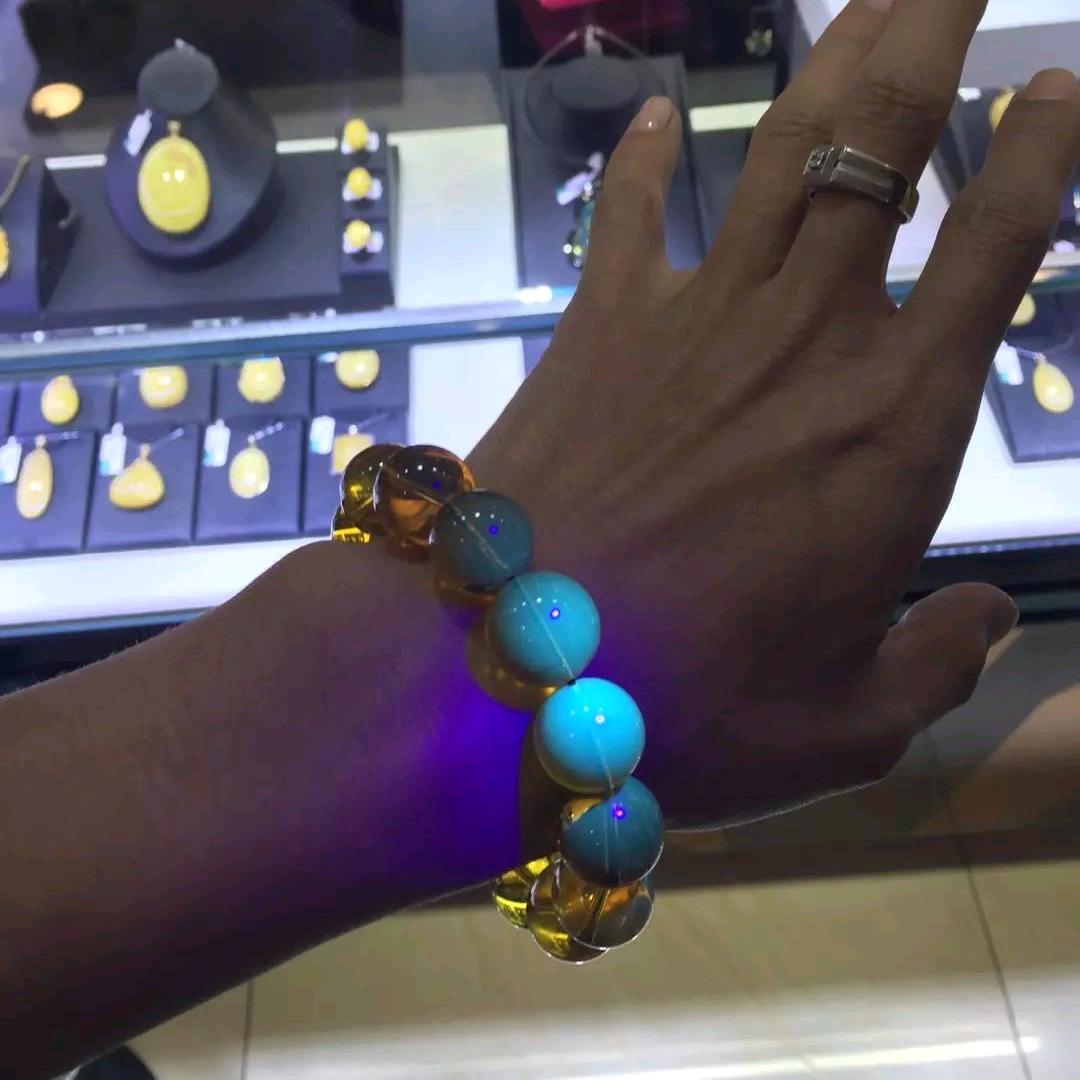 飞扬（情感故事）