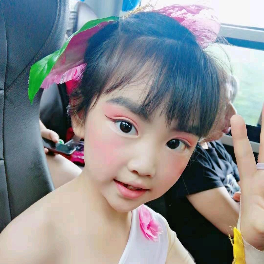 老翁爱唱歌