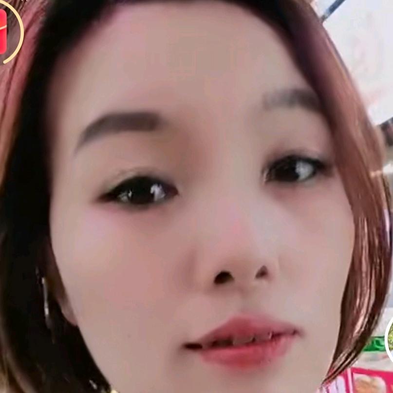 荣姐轻奢服饰工厂店