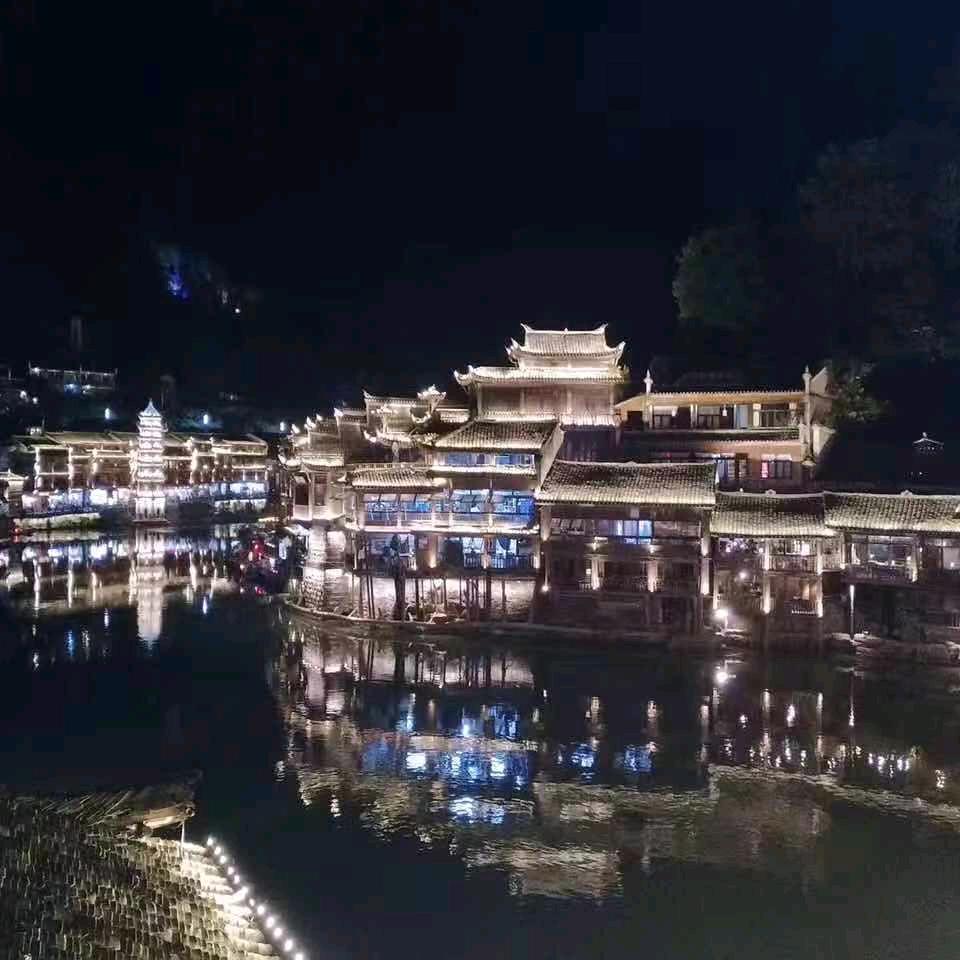 楼兰.月色👑 ¹⁶⁸⁸