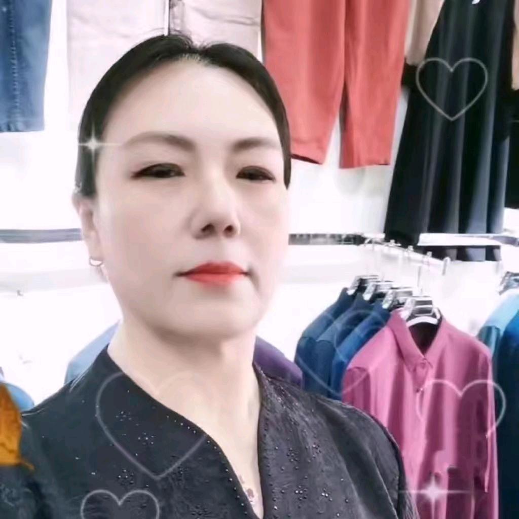 邯郸霞姐精品衣橱