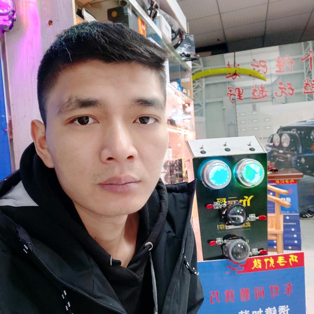 杜玛珂·巧手车灯(合川店)