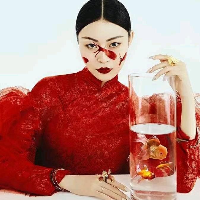 沈阳房产女侠赵敏七中文艺二总校