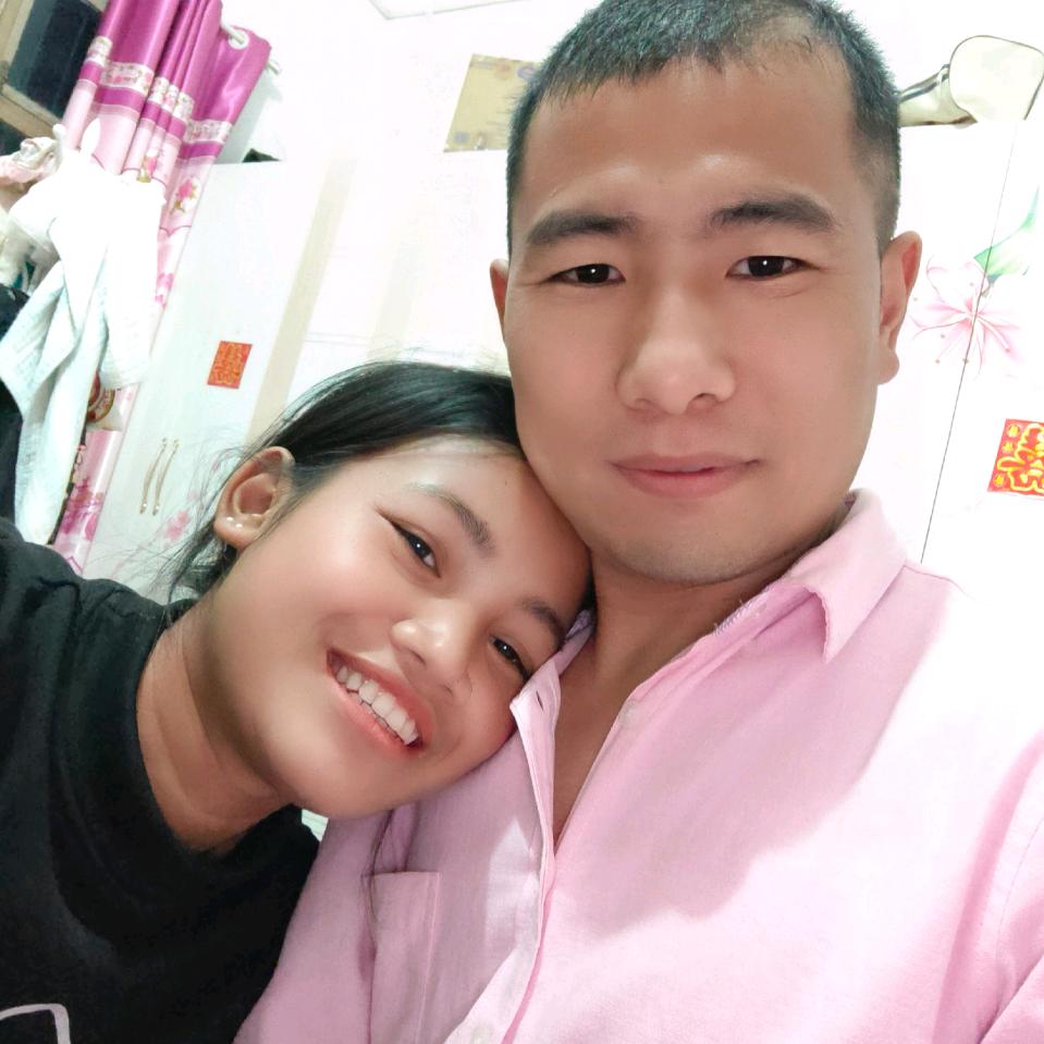 ស្រីនីនកូនអ្នកសៀមរាប