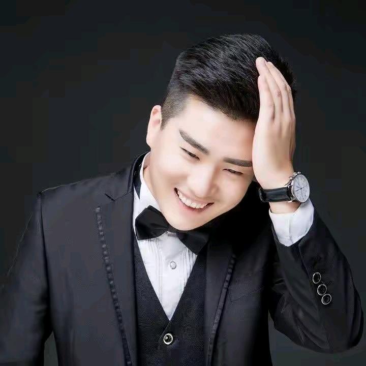 小兰服装饰品店