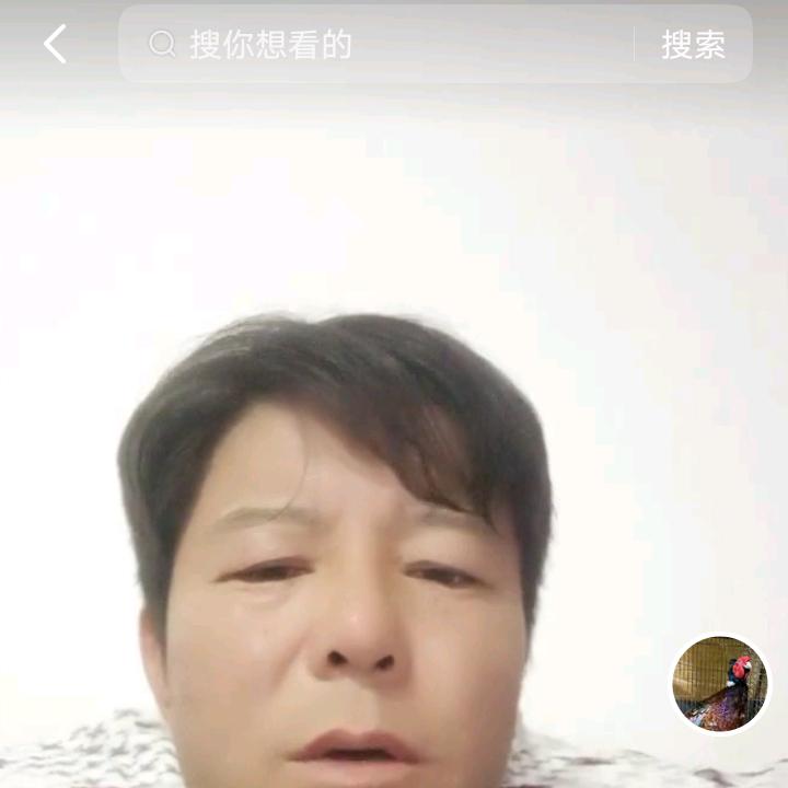 白开水一杯。