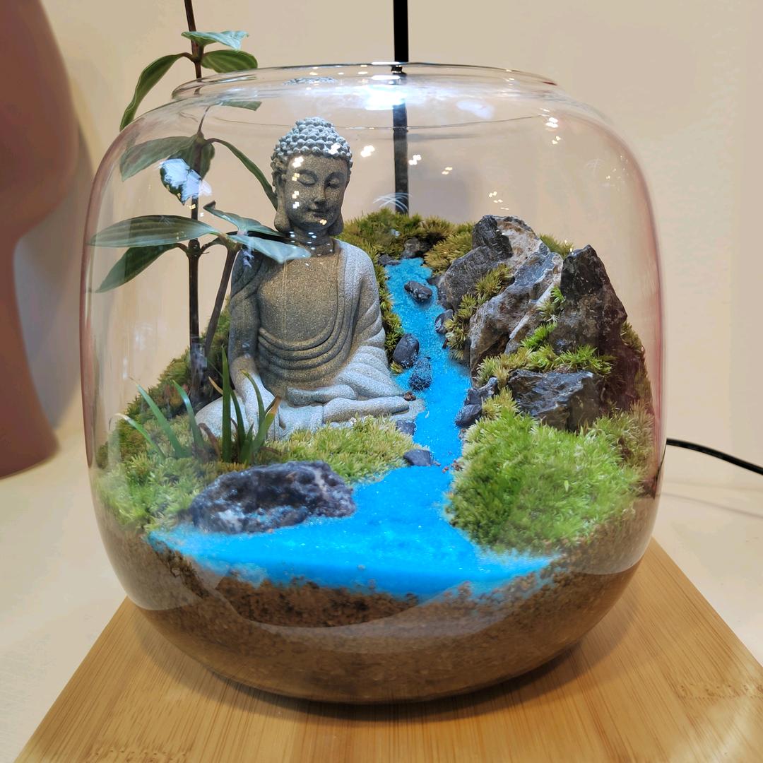 抠脚挖鼻胡子哥